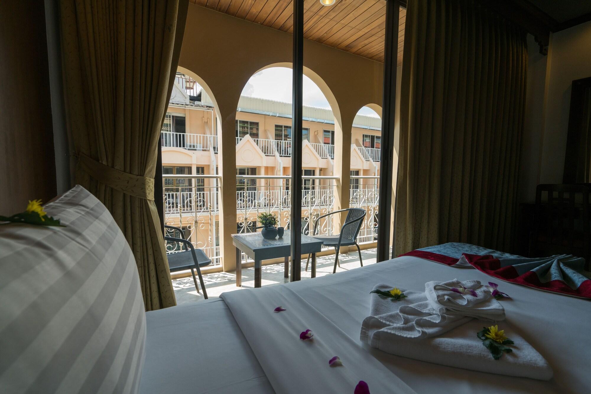 Minatale Phuket Otel Patong Dış mekan fotoğraf